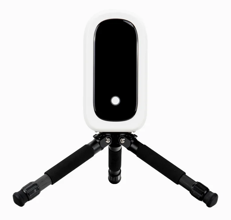ZWO Seestar S50 Pro, seen from the front, view 4